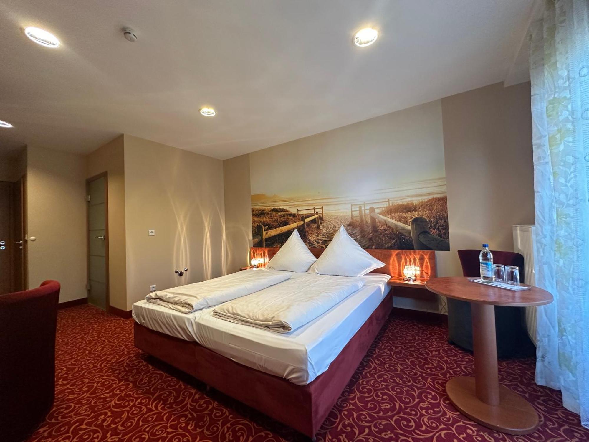 Rothsee Hotel Allersberg Exterior photo
